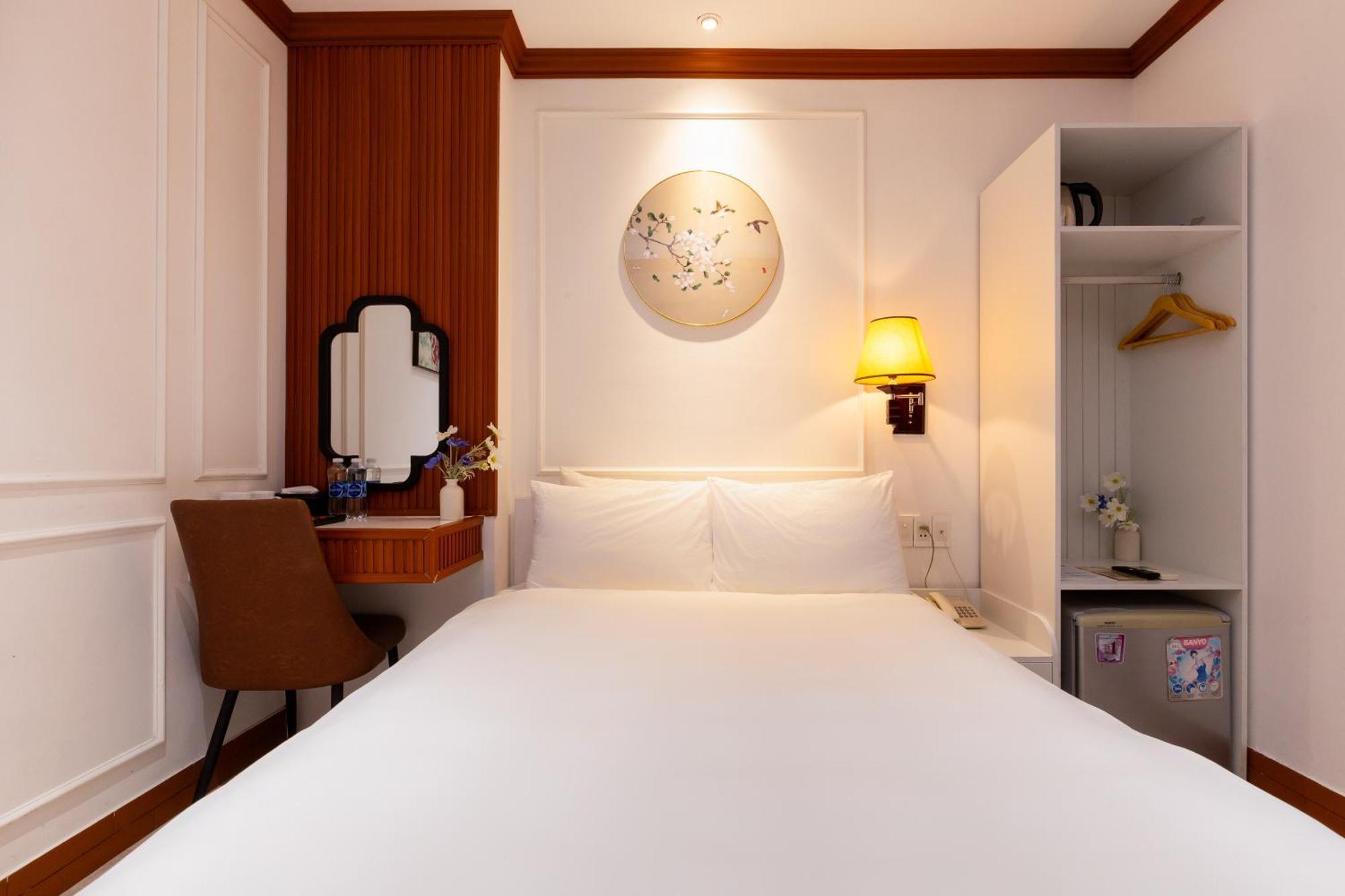 Matterhorn Hotel Ho Chi Minh City Exterior photo