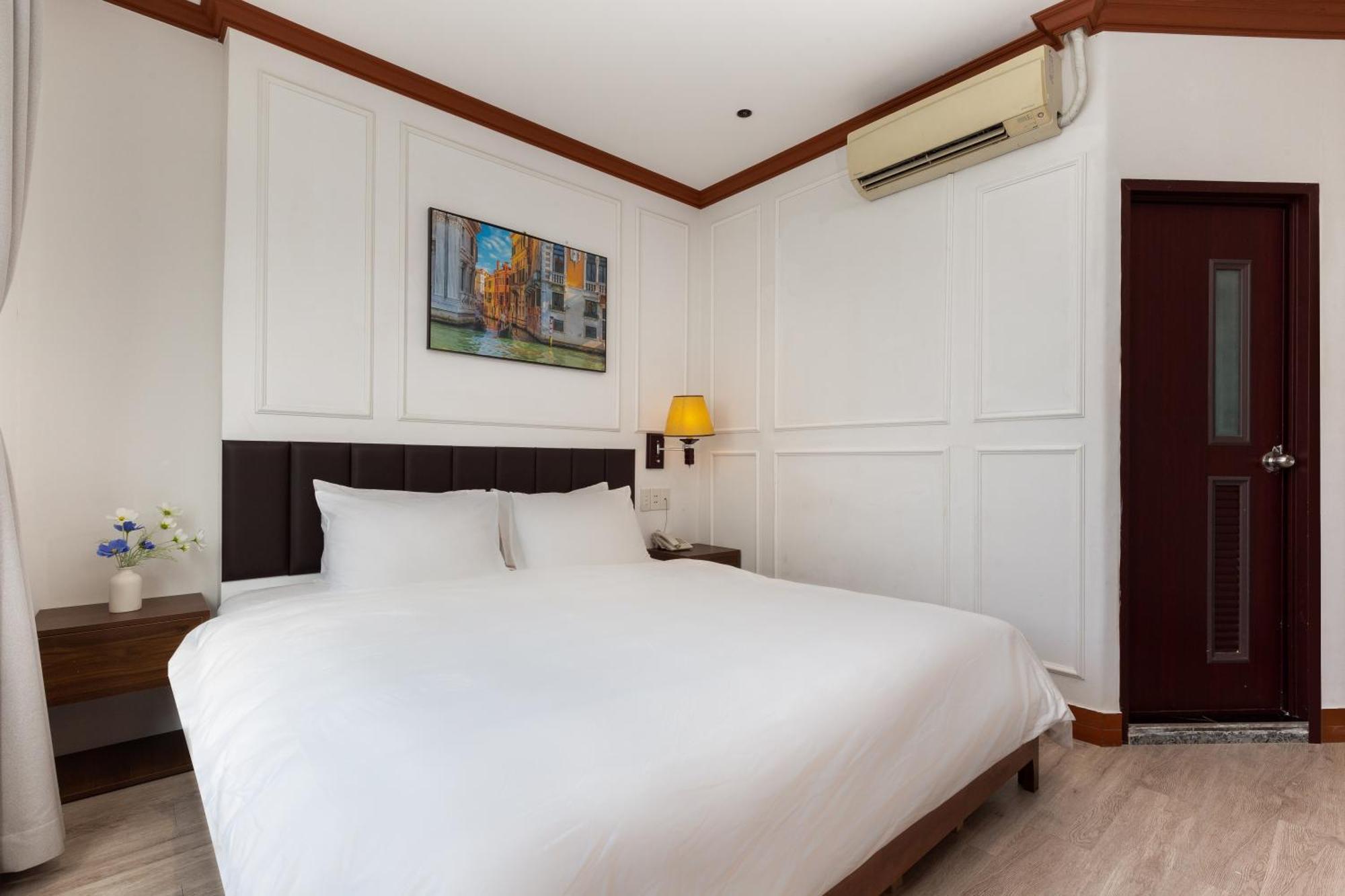 Matterhorn Hotel Ho Chi Minh City Exterior photo