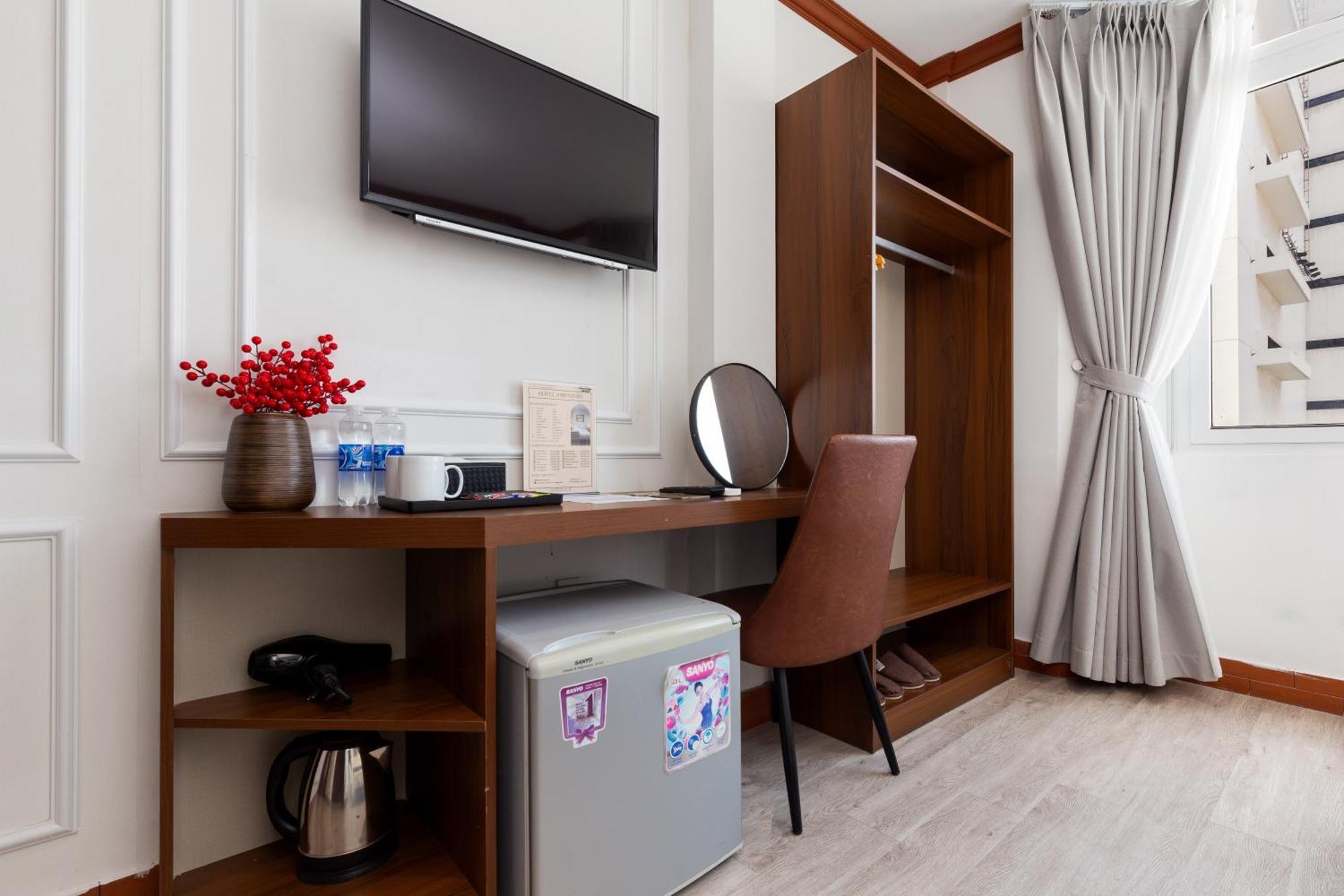 Matterhorn Hotel Ho Chi Minh City Exterior photo